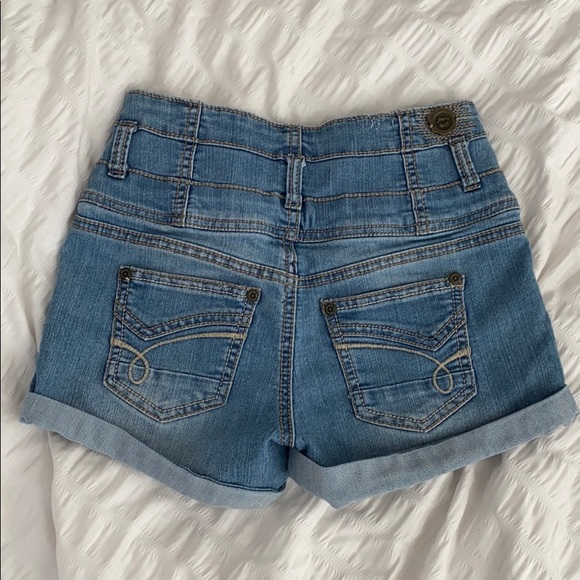 High waisted jean shorts - Picture 2 of 2